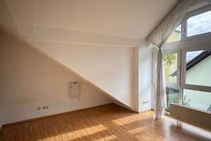 Großzügiges DHH mit Einliegerwohnung  zur Miete in Offenbach am Main – Die vollständige Adresse der Immobilie erhältst du vom Anbieter., 63071 Bachschule, Offenbach am Main – Vorschaubild 11