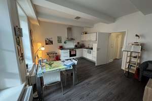 Zentral wohnen: 2-Zimmer-Wohnung mit Balkon und offener Küche – Die vollständige Adresse der Immobilie erhältst du vom Anbieter., 23552 Innenstadt, Lübeck – Vorschaubild 4