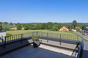 JA, zur exklusiven Penthousewohnung mit Dachterrasse und 2 Stellplätzen in Solingen-Gräfrath