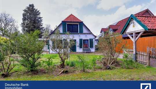 Bild von Einfamilienhaus mit Charme in schöner Lage in Wehnen!