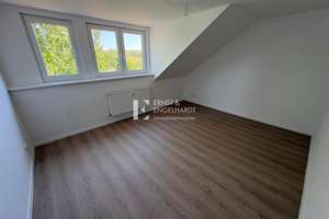 Helle 3-Zimmer-Wohnung mit Einbauküche & Stellplatz – frisch renoviert (LEVI17 L8) – Die vollständige Adresse der Immobilie erhältst du vom Anbieter., 97318 Kitzingen – Vorschaubild 3