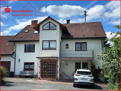 Großzügiges Wohnhaus mit Ausbaupotenzial in naturnaher Lage
