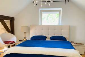 Möblierte 2-Zimmer-Dachgeschosswohnung zu vermieten – Eichet 7b, 85777 Fahrenzhausen – Vorschaubild 2
