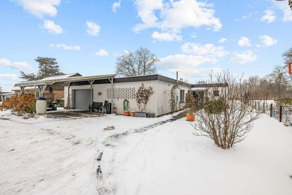 Immobilie in Edemissen - Barrierefreies Architektenhaus nahe Edemissen - Wohnen direkt am Feld- und Wald - Bild 2