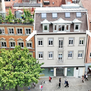EINZELSTÜCK: 5,5-ZIMMER-MAISONETTEWOHNUNG AM MARIENPLATZ IN RV MIT TRAUMHAFTER DACHTERRASSE!