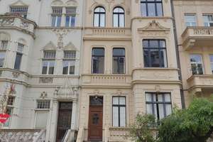 Große, repräsentative Stadtwohnung in liebevoll gepflegtem Gründerzeithaus
