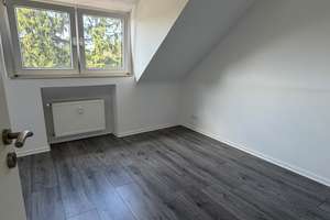 Schöne 2-Zimmer-Wohnung im Dachgeschoss in Mönchengladbach – Pongser Straße 9, 41239 Schrievers, Mönchengladbach – Vorschaubild 2