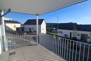 Igersheim: Moderne 3-Zimmer-Wohnung zum Wohlfühlen mit Balkon & Garage / Erstbezug – Die vollständige Adresse der Immobilie erhältst du vom Anbieter., 97999 Igersheim – Vorschaubild 4