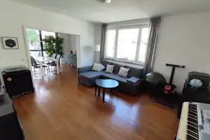 Helle 2-3-Zimmer-Wohnung in zentraler Lage nahe Frankenberger Viertel – Augustastraße 2-4, 52070 Aachen – Vorschaubild 2