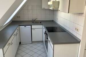 Großzügig wohnen in Charlottenburg: 4-Zimmer-Dachgeschosswohnung mit Terrasse – Pestalozzistraße 33, 10627 Charlottenburg, Berlin – Vorschaubild 12