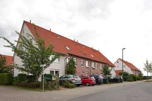 Großzügig geschnittenes Reihenhaus in ruhiger Lage in Ahlen zu vermieten! – Zum Richterbach 18, 59229 Ahlen – Vorschaubild 1