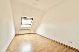 Lichtdurchflutete 3-Zimmer-Dachgeschosswohnung mit Stellplatz in Bonn-Duisdorf – Die vollständige Adresse der Immobilie erhältst du vom Anbieter., 53123 Duisdorf, Bonn – Vorschaubild 7