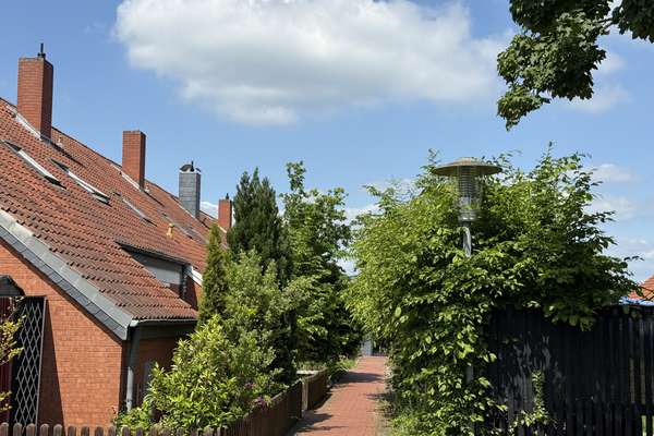 Burgdorf: Top RMH mit viel Platz auf 2 Etagen in Super Lage & großem Garten.