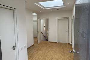 Traumhaftes Einfamilienhaus in bester Lage - voll ausgebautes Souterrain – Grazstraße 7, 64297 Eberstadt, Darmstadt – Vorschaubild 4