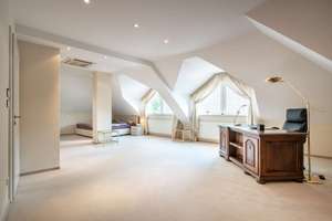 Villa mit hoch gepflegter Außenanlage mit traumhafter Zufahrt auf einem 8.497 m² Grundstück – Die vollständige Adresse der Immobilie erhältst du vom Anbieter., 59755 Arnsberg – Vorschaubild 9