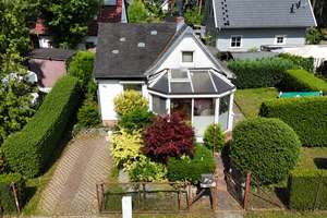 Charmantes Tiny House mit Blick auf den Krossinsee