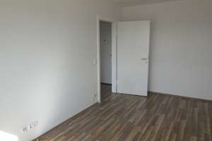 Kleine Helle Wohnung mit neuem Badezimmer gute Verkehrsanbindung  – Trierer Straße 244, 52078 Forst, Aachen – Vorschaubild 2