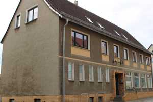 Freistehendes, teilvermietetes Wohn- und Geschäftshaus in guter Zentrumslage von Falkenberg/Elster – Elbe-Elster (Kreis) – Vorschaubild 1