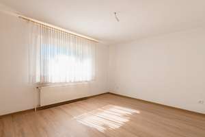 Bezugsfreies Zweifamilienhaus mit Schwimmteich, Wintergarten und parkähnlichem Grundstück – 33729 Heepen, Bielefeld – Vorschaubild 8
