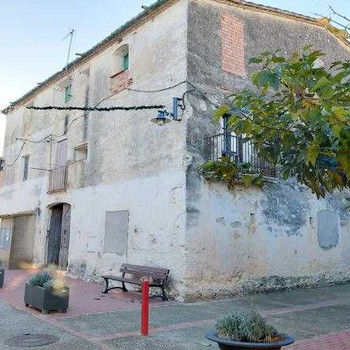 Zentrales Haus mit vielen Möglichkeiten in Santa Llogaia