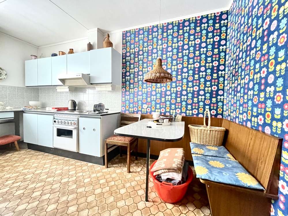 70er-Jahre-Puppenhaus mit großem Grundstück – sanierungsbedürftig, Mobiliar inklusive!, Hameln Pyrmont Kreis – Bild 4