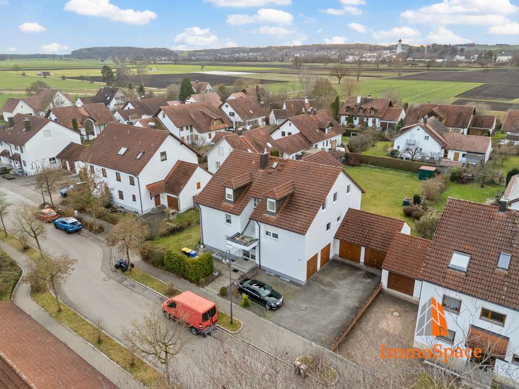 Immobilie in Thannhausen - IMMOSPACE *** Helle 2-Zimmer-Dachgeschosswohnung *** Balkon und Garage *** - Bild 0