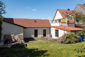 Doppelhaushälfte mit XXL-Grundstück und großem Nebengebäude in Kümmersbruck – Die vollständige Adresse der Immobilie erhältst du vom Anbieter., 92245 Kümmersbruck – Vorschaubild 9