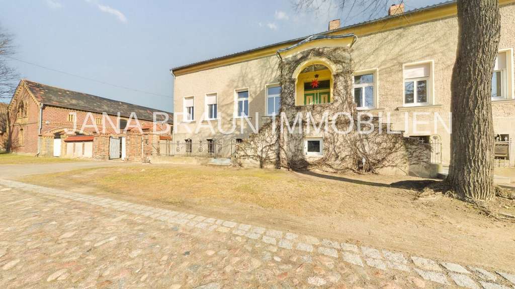 Immobilie in Biesenthal - Vierseitenhof in Biesenthal - Bild 0