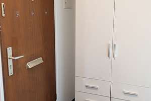 Sonnige 1-Zi-Wohnung mit Balkon, möbliert mit voll ausgestatteter Küche – Alter-St.-Georgs-Platz 9, 80809 Am Riesenfeld, München – Vorschaubild 15