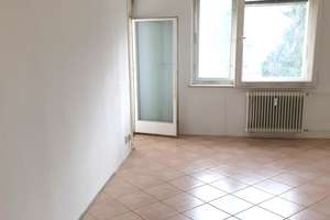 - LANKWITZ-GRÜNLAGE/ Bezugsfreie Eigentumswohnung mit Balkon für Anleger oder Selbstnutzer – Die vollständige Adresse der Immobilie erhältst du vom Anbieter., 12247 Lankwitz, Berlin – Vorschaubild 6