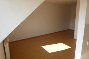 Hoch hinaus ins Dachgeschoss! - Schicke 2-Raum mit EBK und Balkon – Limbacher Str. 57, 9113 Kaßberg, Chemnitz – Vorschaubild 14