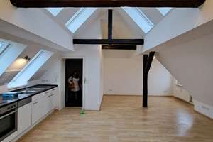 Schöne helle City-Wohnung in ansprechendem Jugendstilgebäude! – Lavesplatz 1, 30159 Mitte (Ortsteil), Hannover – Vorschaubild 3