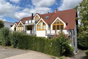 Moderne Maisonette-Eigentumswohnung mit Balkon
In grüner ruhiger Lage von Hagen-Berchum – Die vollständige Adresse der Immobilie erhältst du vom Anbieter., 58093 Lennetal, Hagen – Vorschaubild 2