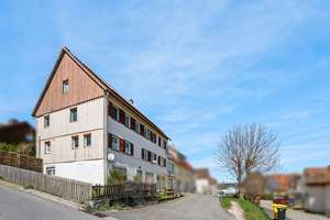 Attraktives Mehrfamilienhaus mit Solaranlage in ruhiger Lage von Egenhausen – Die vollständige Adresse der Immobilie erhältst du vom Anbieter., 72227 Egenhausen – Vorschaubild 3