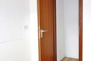 Krefeld - Wohnen am Kaiser-Wilhelm Museum, 1 Zimmer Apartment, modernisiertes Badezimmer – Die vollständige Adresse der Immobilie erhältst du vom Anbieter., 47798 Stadtmitte, Krefeld – Vorschaubild 7