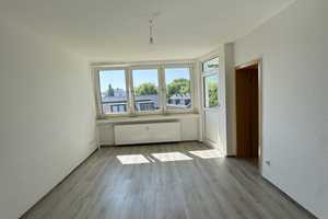 Wohnen im Grünen! 3-Zimmer mit großem Balkon! – Friedrich-Alfred-Straße 178, 47226 Duisburg – Vorschaubild 2