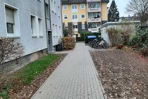 4 Zimmer, Küche, Bad, Balkon. Neu saiert:Böden (Laminat/Fliesen)/ neue Türen/Zargen/ neues Bad/ usw. – Georg-von-Boeselager-Str. 13, 53117 Bonn – Vorschaubild 3