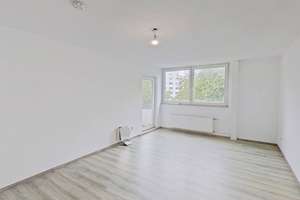 Geräumiges WG-Zimmer mit viel Lichteinfall und eigenem BALKON in Münster-Kinderhaus