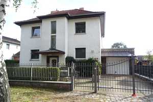 Großzügiges Zweifamilienhaus mit moderner Ausstattung und Gästehaus – Berlin – Vorschaubild 1