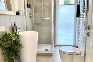 Luxuriöses Anwesen mit Pool und großem Garten an der Aubinger Lohe – Die vollständige Adresse der Immobilie erhältst du vom Anbieter., 81249 Lochhausen, München – Vorschaubild 16
