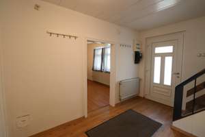 WOHNHAUS - Außen NEU - Innen VIEL gemacht – Die vollständige Adresse der Immobilie erhältst du vom Anbieter., 95119 Bad Steben – Vorschaubild 4