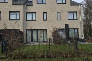 ** NEU : Großzügiges ENERGIESPAR-Reihenmittelhaus in kinderfreundlichem Neubaugebiet + U-BAHN nah ** – Bredenbekstieg 7 C, 22397 Wohldorf-Ohlstedt, Hamburg – Vorschaubild 5