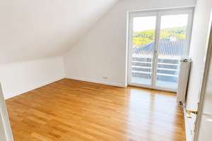 A home with character that can be expanded to up to 285 m² of living space – Die vollständige Adresse der Immobilie erhältst du vom Anbieter., 53343 Wachtberg – Vorschaubild 9