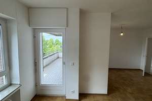 Schöne 3-Zimmer-Wohnung mit Balkon! – Heidhauser Platz 2, 45239 Heidhausen, Essen – Vorschaubild 2