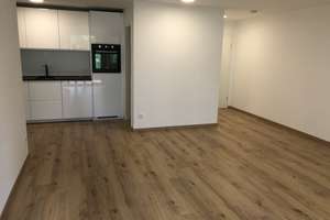 Moderne  2-Zimmer-Wohnung mit Terrasse in Bestlage  – 89584 Ehingen (Donau) – Vorschaubild 2
