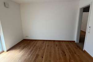 Neubau-Wohnung in Alteglofsheim: Moderner Grundriss mit Balkon – Landshuter Straße 6, 93087 Alteglofsheim – Vorschaubild 7