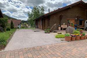 Großzügiges Holzstammhaus auf einer Ebene in Fischbach bei Dahn in ruhiger Lage – Die vollständige Adresse der Immobilie erhältst du vom Anbieter., 66996 Fischbach bei Dahn – Vorschaubild 2