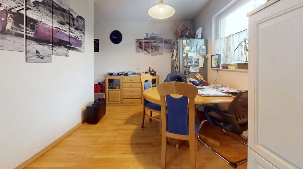 Immobilie in Kammerforst - Mehrfamilienhaus mit Potenzial, Werkstatt und traumhaftem Ausblick in Kammerforst - Bild 3