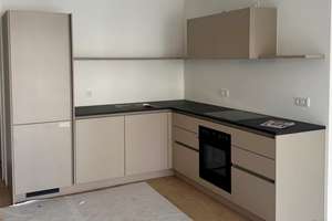 Extravagant sanierte 2-Zimmer-Wohnung mit großer Fensterfront Richtung Osten – Parkstr. 6, 80339 Schwanthalerhöhe (Ortsteil), München – Vorschaubild 3