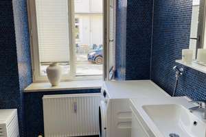 Charmante möblierte 2 Zimmer Altbauwohnung im Herzen der Maxvorstadt Nähe Elisabethmarkt – Arcisstraße 59, 80799 Am alten nördlichen Friedhof, München – Vorschaubild 3